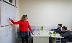 Buca Belediyesi’nden öğrencilere ücretsiz eğitim desteği: Soru çözüm atölyeleri başlıyor