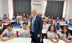 Öğretmenler bile Kkarıştırıyor! İzmir’deki “İkizler Okulu”nda yeni dönem