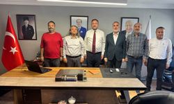 CHP’li Gümrükçü’den siyasi parti ziyaretleri! İl Başkanları Arıkan ve Sefa ile buluştu