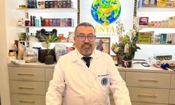 17 yaşında başladı, 65 yaşında başardı! 48 yıllık eczacılık hayali İzmir’de gerçeğe dönüştü