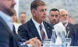İzmir’de ruhsat süreçlerine neşter! Esnafın sorunları tek tek masaya yatırıldı