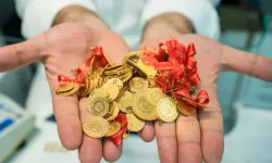 Altın fiyatları neden düşüyor, 2026 yıl sonu ons tahminleri ne yönde ve ekim ayı Fed kararı ne zaman açıklanacak?