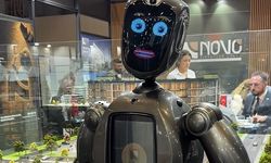 Gayrimenkulde ezber bozan hamle: Satış masasına insansı robot oturdu