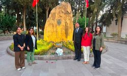 CHP İzmir’den Zübeyde Hanım’a anlamlı ziyaret!