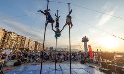 Fransız sanatçılar İzmir’de sahne aldı!