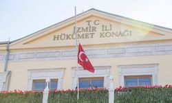 İzmir’de kurtuluş onuru: O bayrak 104 yıl önce göndere çekildi!