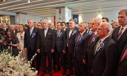 İzmir'in sanayisi ve siyaseti Alsancak'ta buluştu... EBSO Business Center kapılarını açtı!