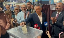 Özgür Özel Memleketi Manisa’da ön seçim oyunu kullandı