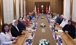 İlk kare geldi!  Saniye Bora Fıçı AK Parti'de!