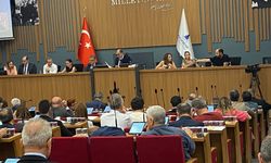 İzBB Meclisi'nde hükümetin ekonomi politikalarına sert eleştiri: “ Bakan'ın gözlerdeki ışıltı…”