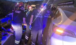 İzmir yolunda zincirleme kaza! 7 araç birbirine girdi: Çok sayıda yaralı var....