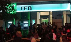 Karabağlar'da banka krizi sona erdi: Soyguncu yakalandı, rehinelerin durumu iyi