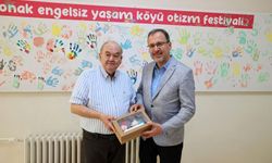 Kasapoğlu’ndan Özfatura için anlamlı sözler: Burhan Özfatura İzmir'in hafızasında yaşayacak
