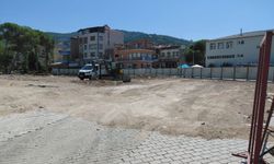 Kınık’ta pazaryeri tartışması büyüyor: Yaygaracı değil, 200 esnafız