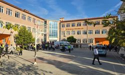 Manisa’daki okul saldırısında yeni gelişme! Saldırganın anne, baba ve dedesi gözaltında!