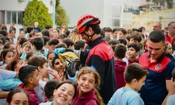 Urla'da itfaiyeden gerçeğini aratmayan yangın ve kurtarma tatbikatı!