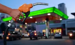 Benzine indirim mi geldi? Akaryakıt indirimi ne zaman geçerli olacak? 22 Ekim indirimli benzin fiyatları ne kadar?