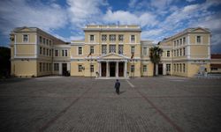 İzmir'in 140 yıllık çınarı! Başbakanlar, bakanlar ve sanatçılar bu okuldan yetişti