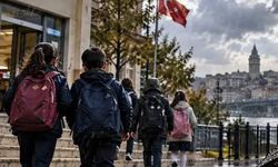 30 Ekim Cuma okullar tatil mi, yarın okul var mı? MEB 29 Ekim tatilini uzattı mı?