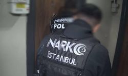 İnterpol'ün aradığı eski milli futbolcu ile sevgilisi yakalandı: Lüks siteye 'narko' baskını!