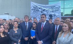 YENİ Parti İl Başkanı Güç Meclis önünden seslendi: İzmir'e uyku yok!