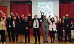 YENİ Parti Çiğli’de kongre tamamlandı: Erkan Akar yeniden başkan