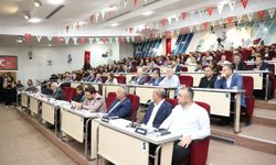 Çiğli’de AK Parti-YENİ Parti tartışması: Size gelince ‘Transfer’ bize gelince mi hainlik?