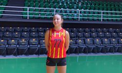 Sultanlar Ligi’nin en genç voleybolcusu Göztepe’den: Eflin Toraman Son Mühür’e konuştu