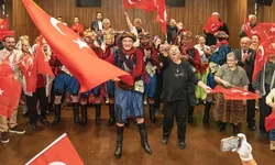 İzmir'de huzurevi sakinlerinden unutulmaz 29 Ekim kutlaması: "İyi ki Atatürk'ümüz vardı"