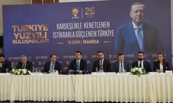 Eyyüp Kadir İnan Manisa’da Özgür Özel’e yüklendi
