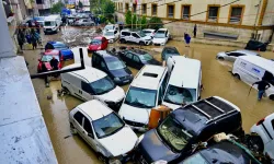 SON DAKİKA İstanbul’daki sel felaketinde bilanço ağırlaşıyor: Can kaybı 4’e yükseldi, 3 kişi aranıyor!
