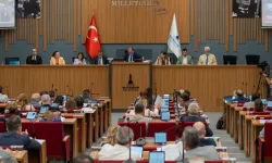AK Parti transferi sonrası İzmir’de iki başkan vekilinden rest: Üzgünüz, çok üzgünüz…