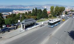 İzmir’in simgelerinden ilham aldı! Deniz manzaralı ESHOT durağı