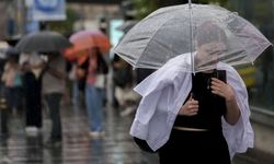 İzmir ve Ege'de hava aniden değişiyor! Meteoroloji'den sağanak yağış ve fırtına uyarısı: 12-14 Ekim'de sıcaklıklar çakılacak!