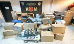 İzmir’de 3 ilçede dev kaçakçılık operasyonu: 5 milyon TL’lik malzeme ele geçirildi!