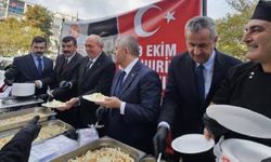 Karabağlar’da Cumhuriyet Bayramı için pilav hayrı düzenlendi