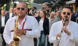 Kemeraltı’nda festival bereketi! Esnafın yüzü güldü