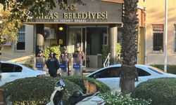 Milas Belediyesi’ne operasyon: Polis ekipleri binada arama yapıyor