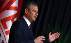 Özgür Özel canlı yayında isyan etti: ''İBB AK Parti'ye geçerse kendimi yakacağım''