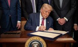 Trump’tan Rusya kararı: Yaptırımlar yürürlüğe girmeden askıya alındı