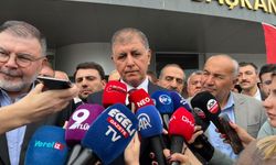Tugay partisinin İzmir İl Başkanlığını ziyaret etti! 3 zirveye katıldı: "Çalışmak zamanı"