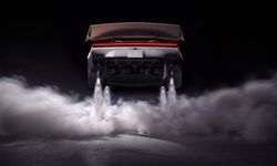 Tesla uçan araba gerçek mi? Tesla Roadster uçabiliyor mu? Roadster Türkiye fiyatı ne kadar?