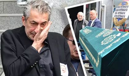 Ünlü oyuncu Erkan Petekkaya babasının cenazesinde ayakta durmakta zorlandı