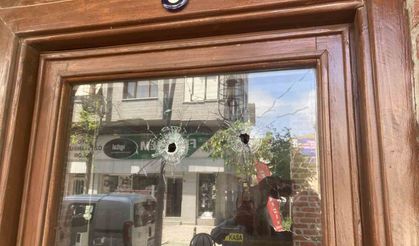 Lahmacun restoranına saldırı: Silahlı kişiler 9 el ateş etti!
