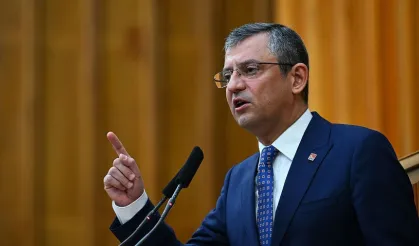 CHP lideri Özel'de anayasa vurgusu| "Bu ülkedeki herkes Anayasa'ya harfiyen uymak zorunda"