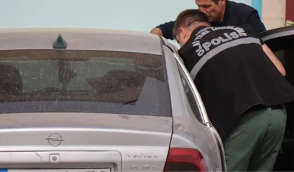 Sakarya'da silahla vurulmuş halde bulunan adamın otomobilinden not çıktı!