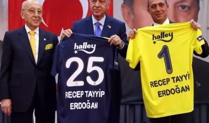 Cuhmurbaşkanı Erdoğan Fenerbahçe'yi bıraktı iddiası: ''Artık Fenerbahçe'li değilim''