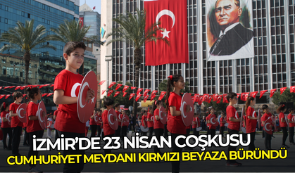 İzmir 23 Nisan’da kırmızı beyaza büründü: Bayraklar ellerde, marşlar meydanlarda yankılandı