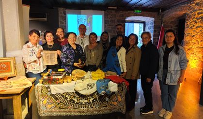 Kaybolan el sanatı İzmir’de geri döndü! Tokat baskısı sergisi açıldı