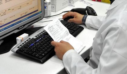 Hastane ve eczane çalışanlarına 'Usulsüz reçete' operasyonu! 7 gözaltı!